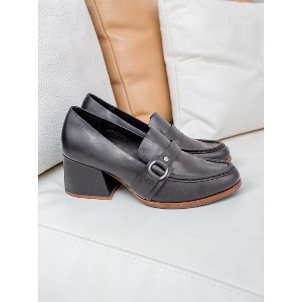 Kork-Ease Aki Loafer Black Leather 90s Inspire Block Heels Comfort Shoes Size 7